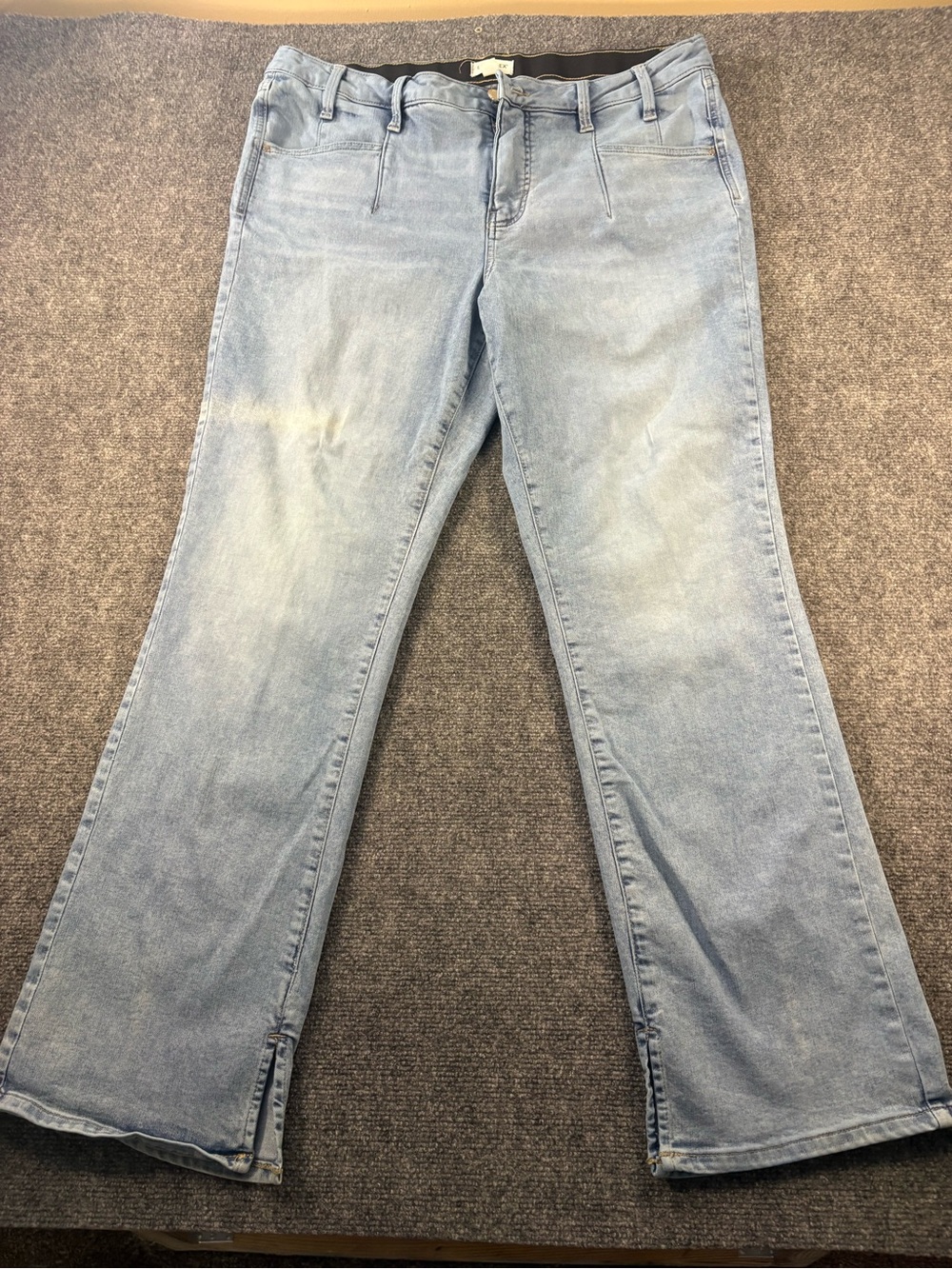 Maurice’s Everflex Light Blue slim boot jeans - size 18